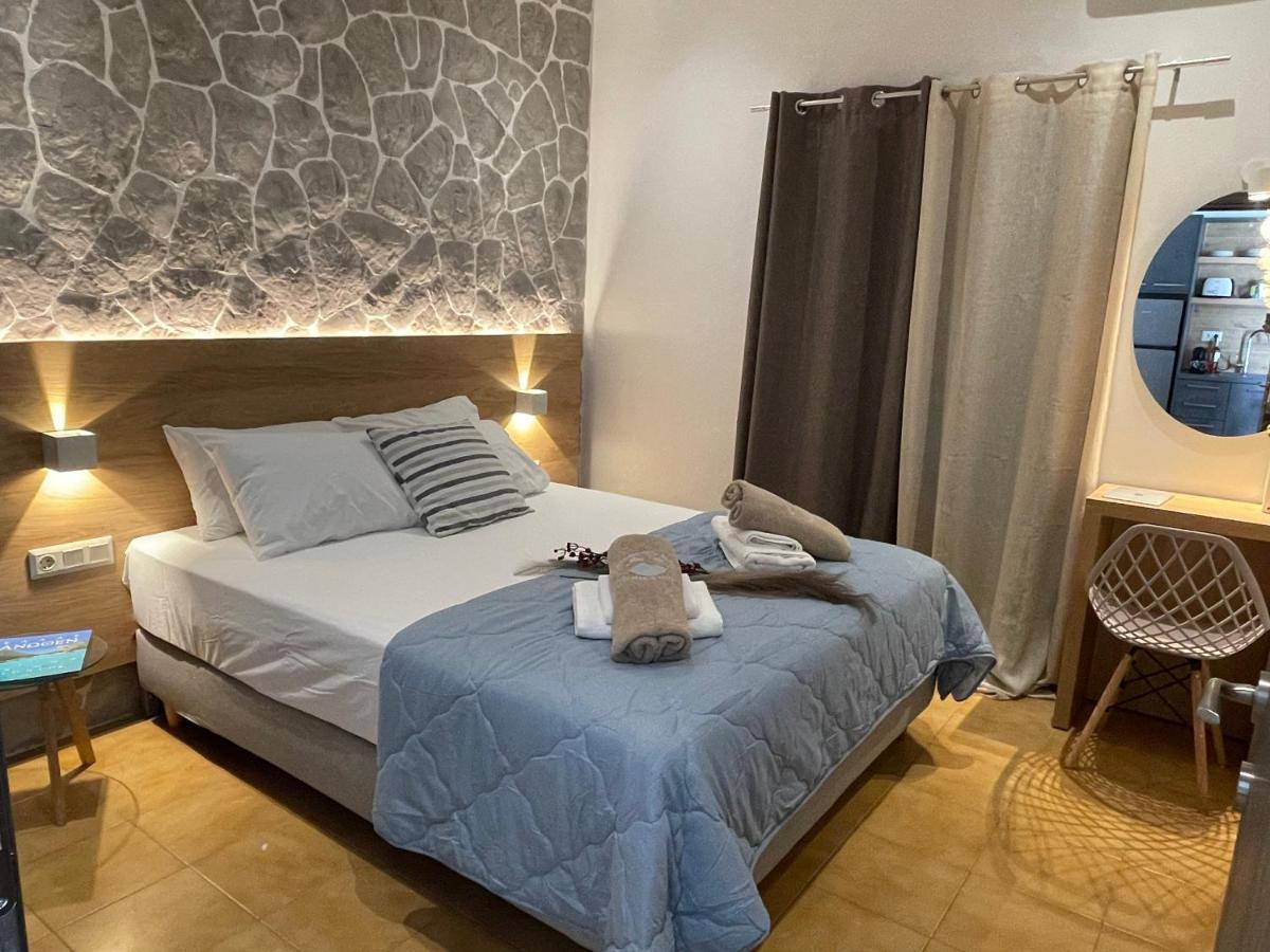 Vladimiros Apartments Barbati Exteriör bild