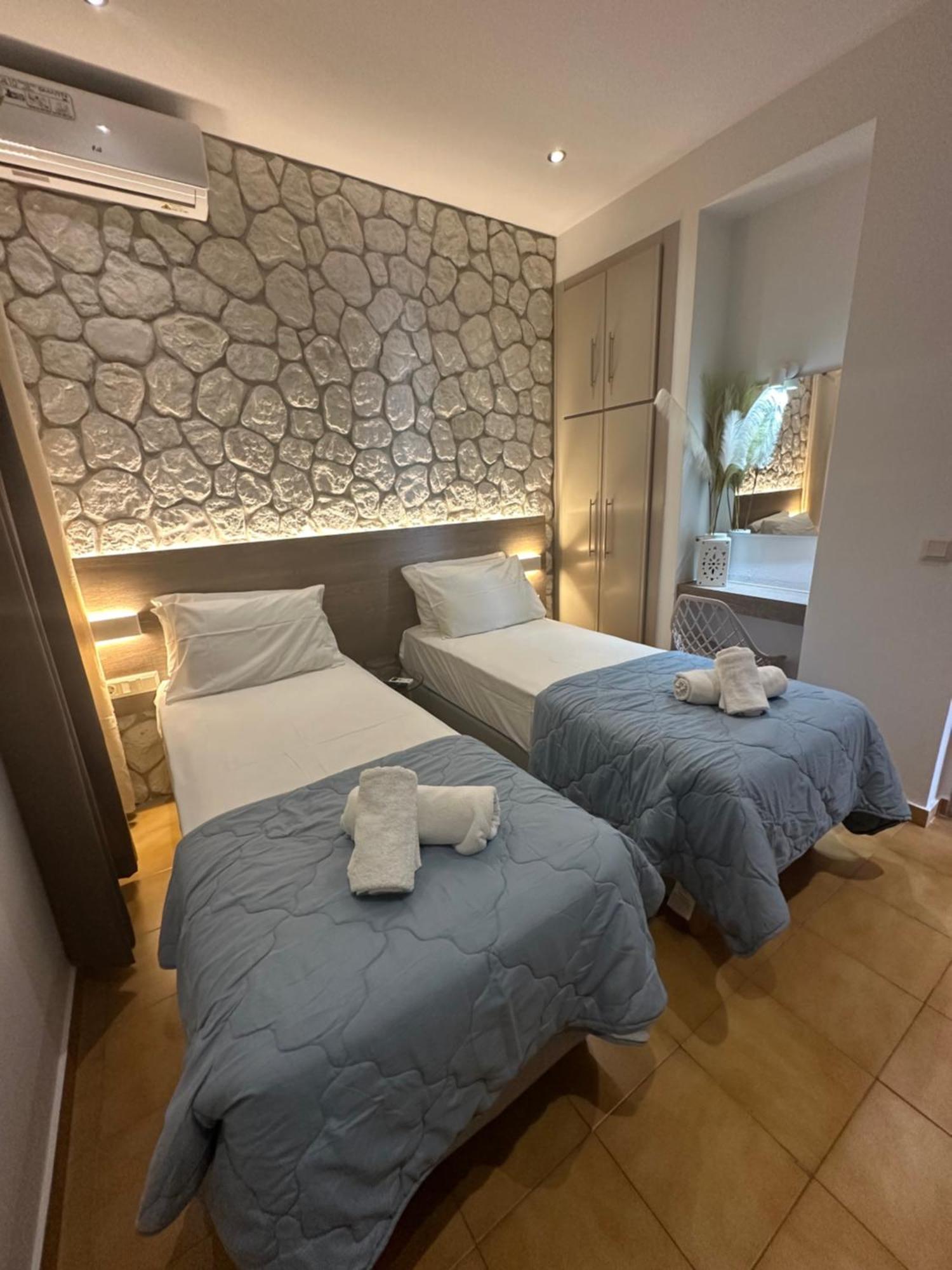 Vladimiros Apartments Barbati Exteriör bild