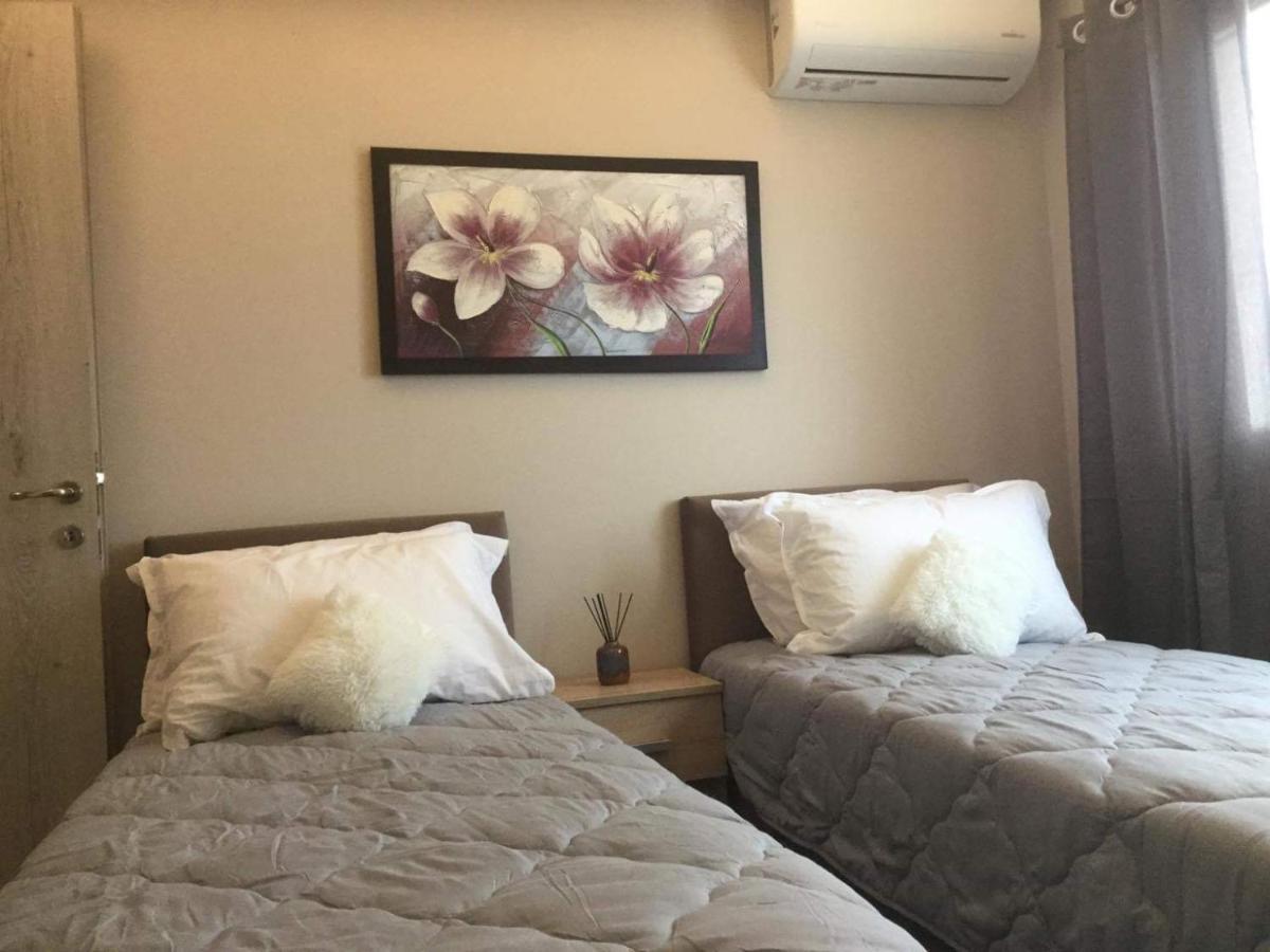 Vladimiros Apartments Barbati Exteriör bild